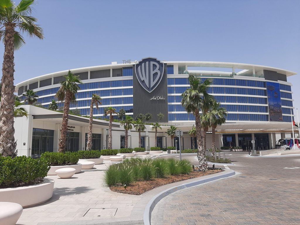 hotel Warner Bros. World Abu Dhabi photo 2